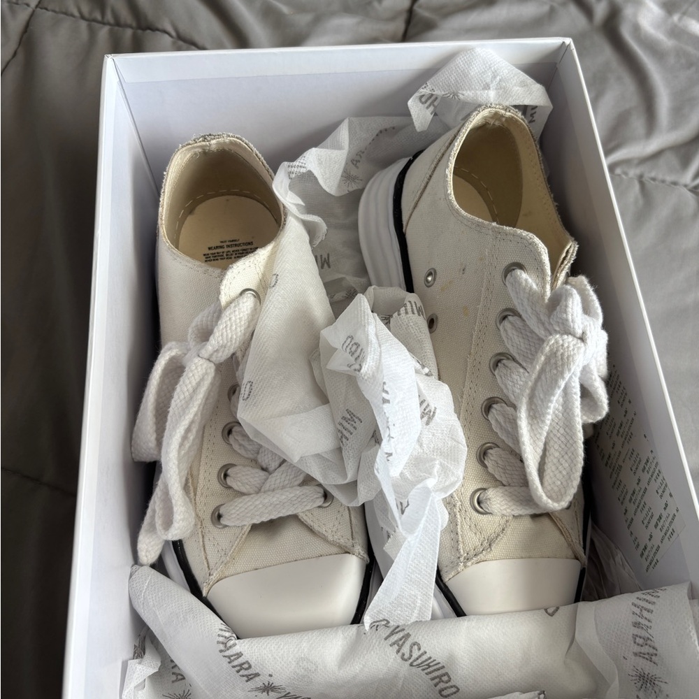 Maison Mihara Yasuhiro White Canvas Peterson Low Sneakers